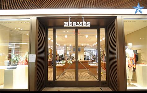 hermes stores in honolulu